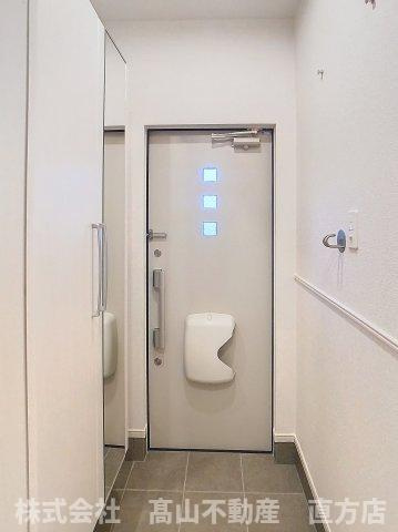 北九州市八幡西区馬場山のアパートの玄関