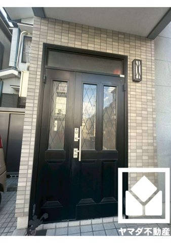 伏見区久我本町の玄関