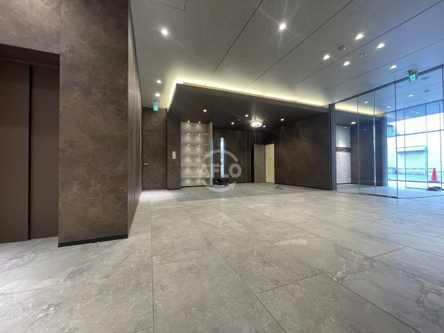 スプランディッド弁天町WEST　八幡屋小学校区のロビー|スプランディッド弁天町WEST　ロビー