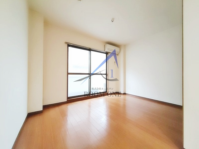ハイネスＦＫ の居間・リビング|洋室のお部屋です。