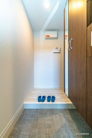 グランスクエア　Ⅰ番館の玄関