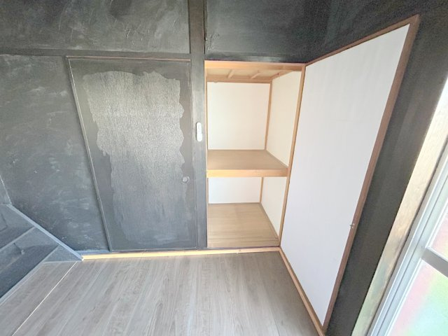 西旭ヶ丘戸建の収納