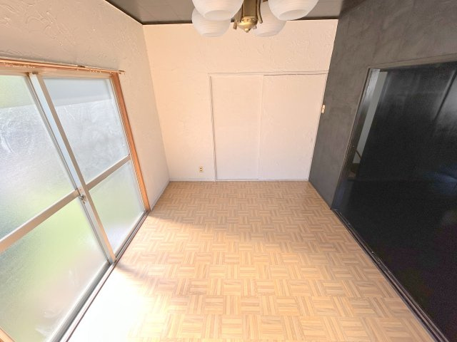 西旭ヶ丘戸建の洋室