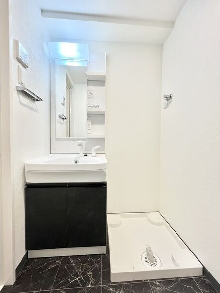 S-RESIDENCE名駅北alesia(アレシア)の洗面所