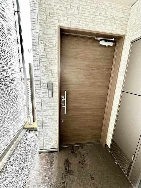 クレイノアレグリアスⅡの玄関