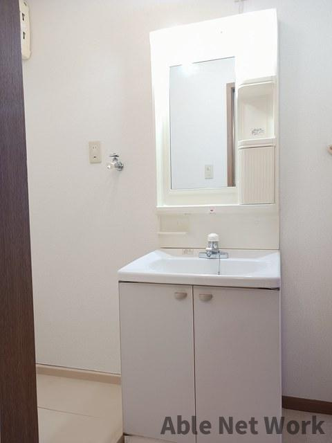 アン・プレーヌBの洗面所|洗面化粧台