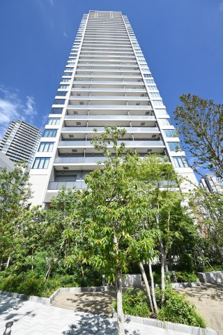 ザ・パークハウス大阪梅田タワーの外観|新築タワーマンションに住む喜びをぜひ手に入れてみてください。