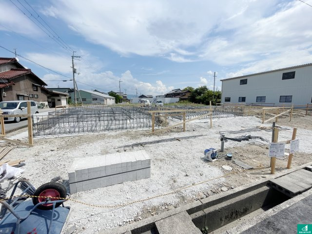 愛知郡愛荘町山川原　第2期　新築一戸建ての外観|周辺は落ち着いた街並みの住宅地！子育てがしやすい住環境です！まだ未完成ですが、現地でしかわからない事もございます。是非一度ご覧ください。