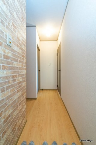 トミユウ・ボラタ Bの玄関