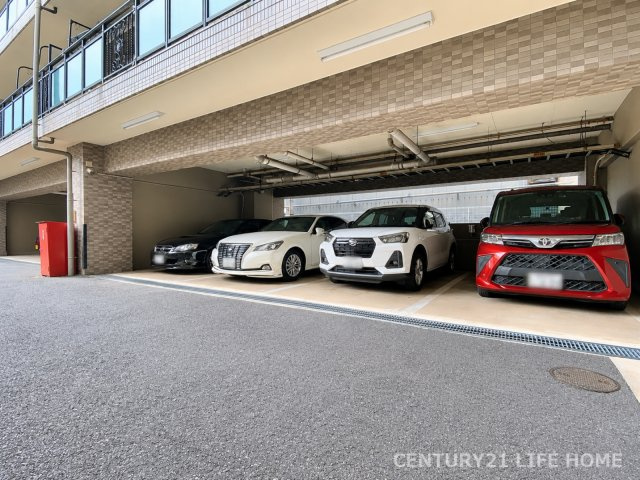 【駐車場】 | マイキャッスル・ラルジュ横浜西 | 駐車スペースもあります