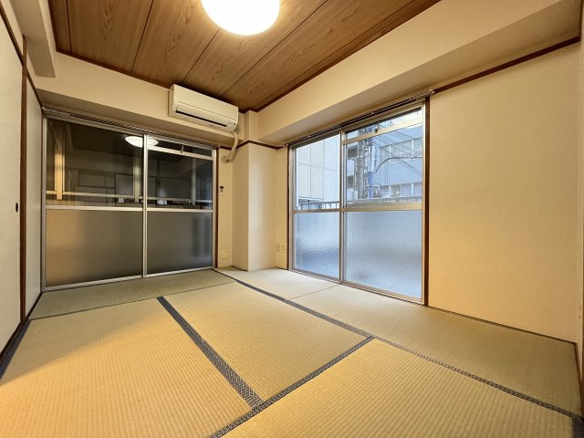 【寝室】 | 上垣第二ビル