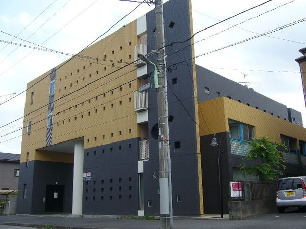 カーサポルタ
