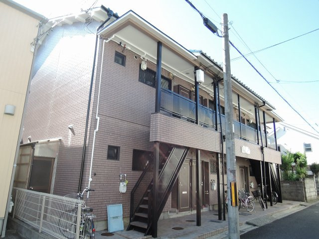 クレストの外観