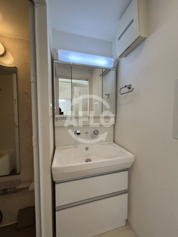 ラルシェパルク新大阪の独立洗面台|洗面台