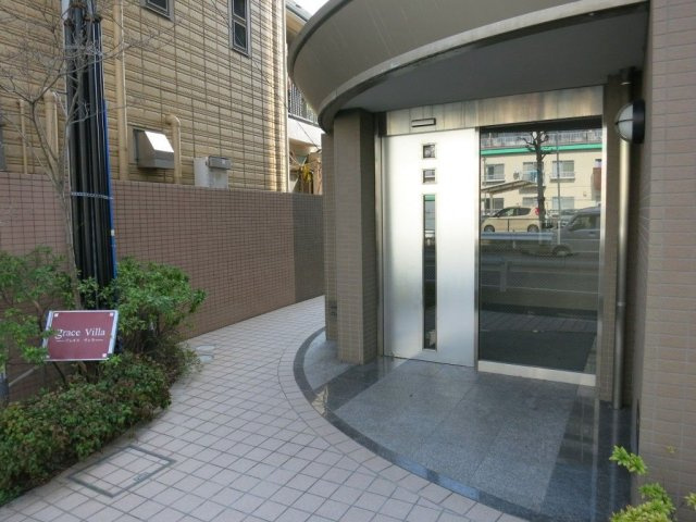 グレイスヴィラ(船橋)のエントランス