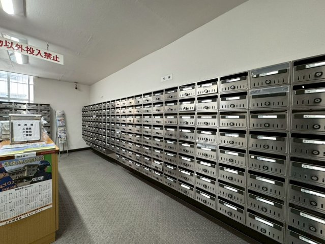 ◆２０２５年９月リフォーム完了◆水回りもピッカピカ◆８階部分の２ＬＤＫ住戸◆メガロコープ西陣A棟のその他共用部分|集合ポスト