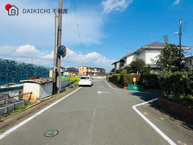 【前面道路含む現地写真】 | 川島町八幡2丁目　中古戸建