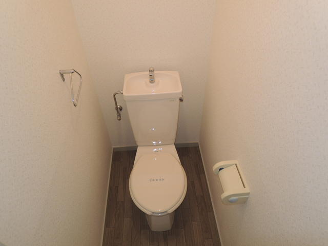 アプローズ奥戸壱番館のトイレ|独立していると落ち着きます