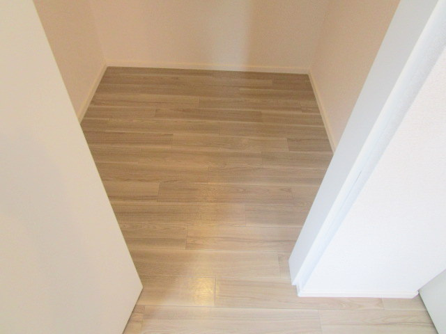 メゾン・テルの収納|★ウォークインクローゼット★別部屋参考写真
