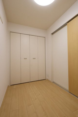 【洋室】 | メゾンアンディス