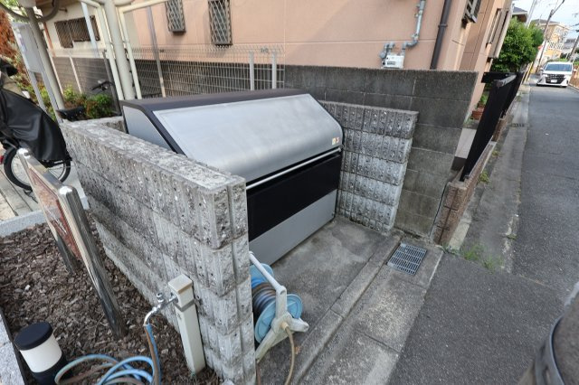 【その他共用部分】 | メゾンアンディス | 敷地内ゴミ捨場
