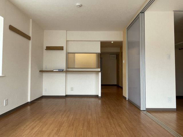 川崎市多摩区菅北浦３丁目の賃貸マンションの居間・リビング