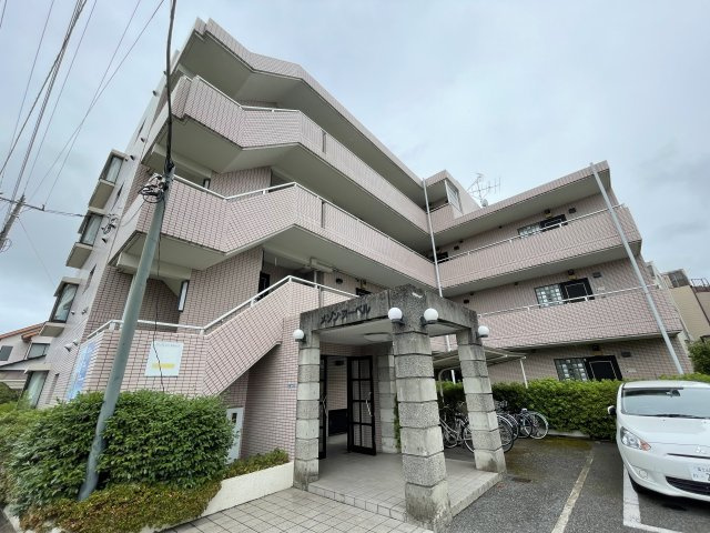 川崎市多摩区菅北浦３丁目の賃貸マンションの外観