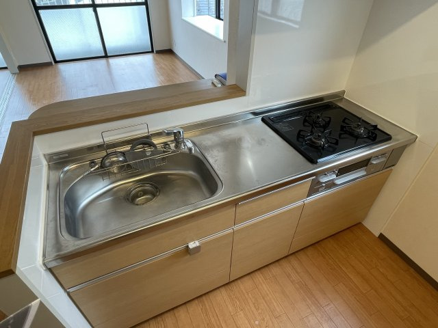 川崎市多摩区菅北浦３丁目の賃貸マンションのキッチン