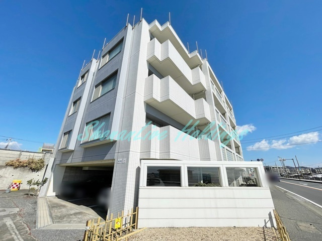 鎌倉市長谷２丁目の賃貸マンションの外観