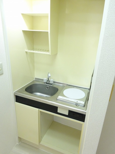 コンパクトなキッチンで掃除もラクラク
