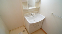忙しい朝には欠かせない洗面所です