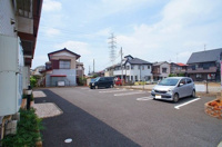 駐車場に車を止められます