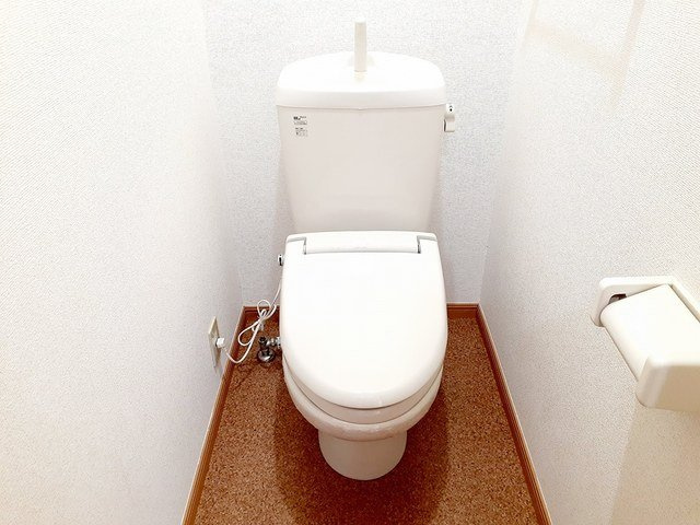 清潔感のあるトイレです