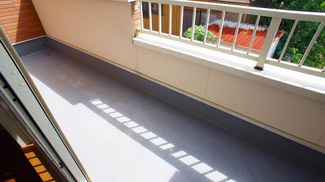 お洗濯にも便利なバルコニー付き
