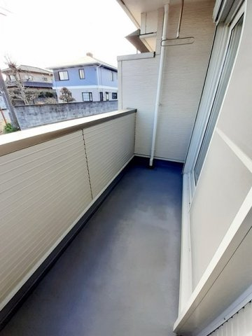 落ち着いた時間を過ごせるバルコニーです