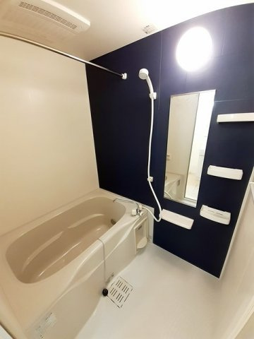ゆったり過ごせるお風呂です