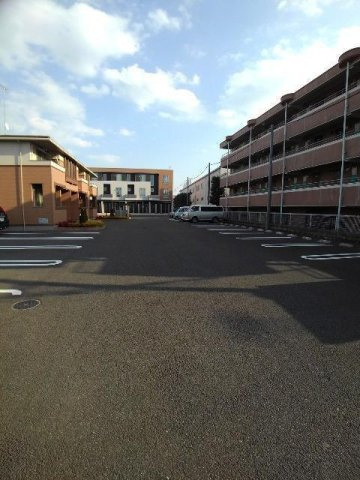 駐車場に車を止められます