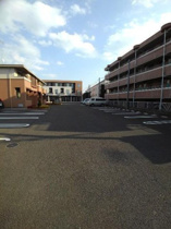 駐車場に車を止められます