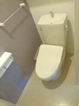 コンパクトで使いやすいトイレです