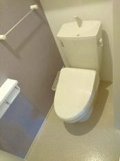 コンパクトで使いやすいトイレです