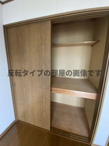 ハイツアローザの収納