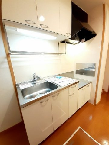 コンパクトなキッチンで掃除もラクラク