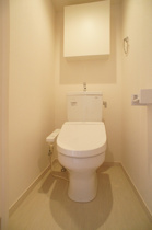 清潔感のあるトイレです