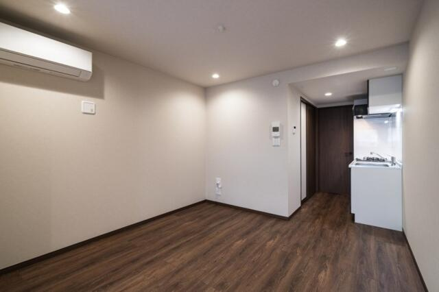 robot home Kanamachiの居間・リビング