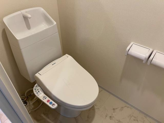 シャワー付トイレ