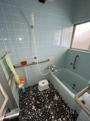 下泉町1丁目　中古戸建の浴室