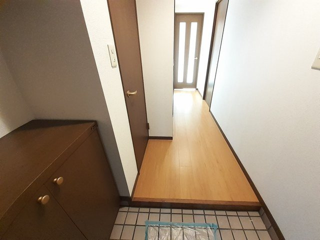 明るい玄関です