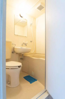 落ち着いた色調のトイレです