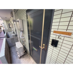 シンプルで使いやすい玄関です