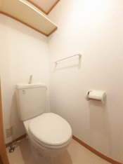 シンプルで使いやすいトイレです